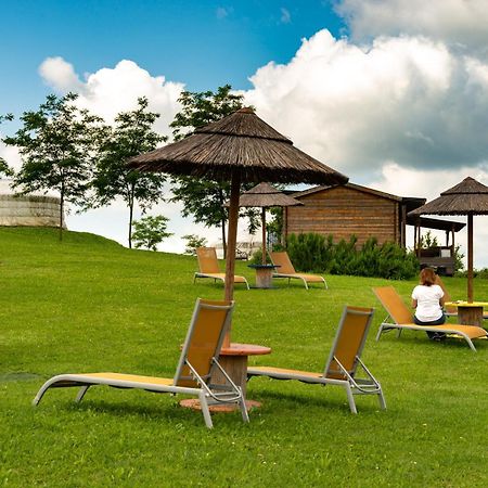 Yurte In Langa Hotel Bosia Kültér fotó