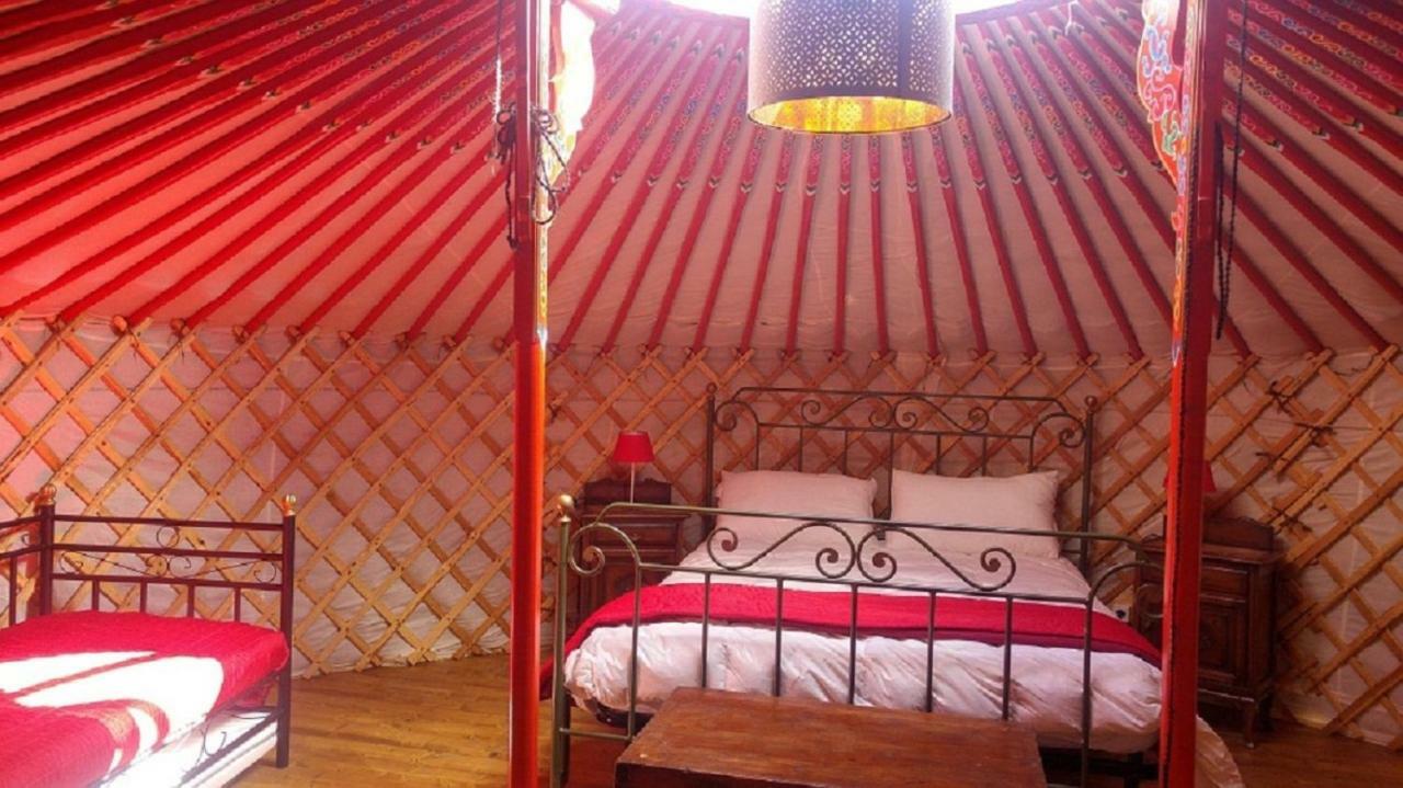 Yurte In Langa Hotel Bosia Kültér fotó
