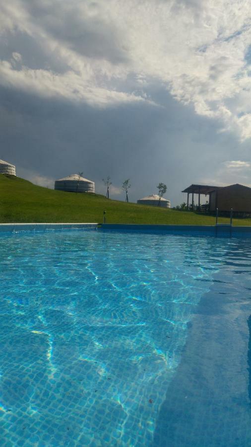 Yurte In Langa Hotel Bosia Kültér fotó